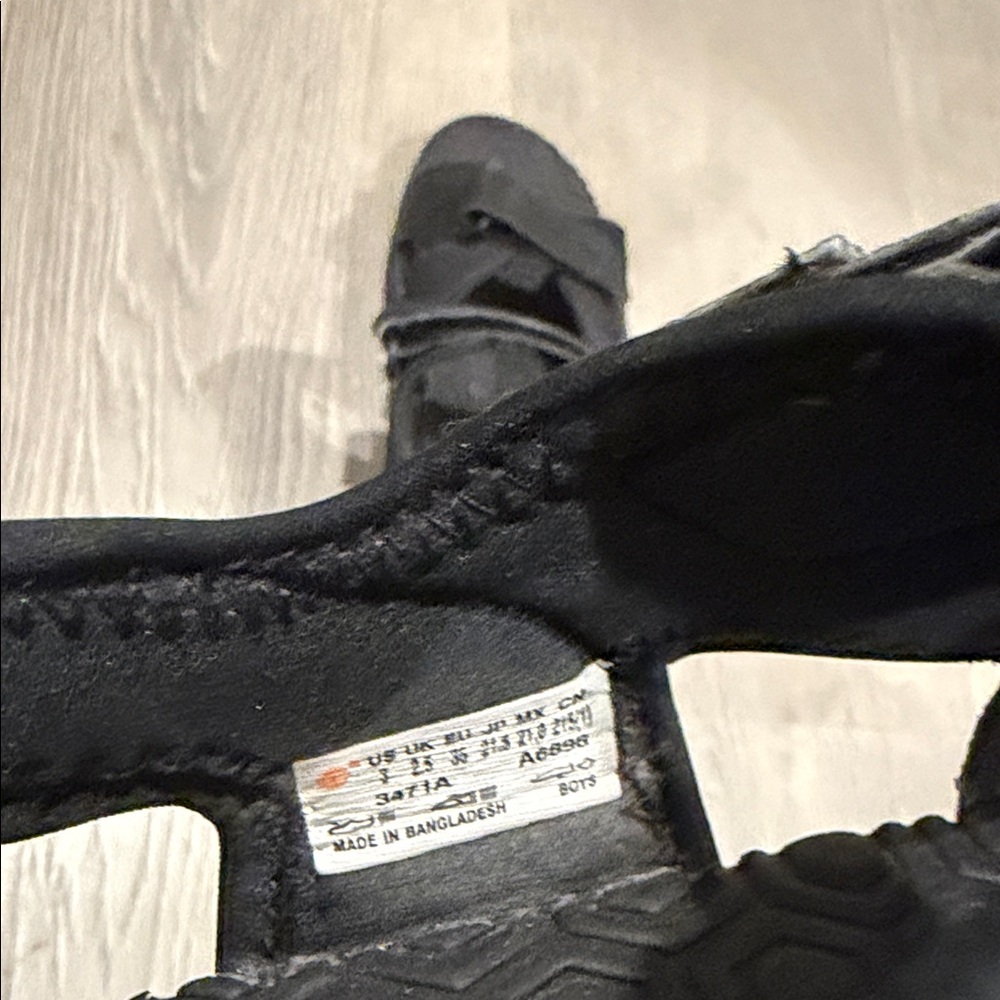 Timberland Kids Black Adjustable Sport Sandals - Picture 3 of 4